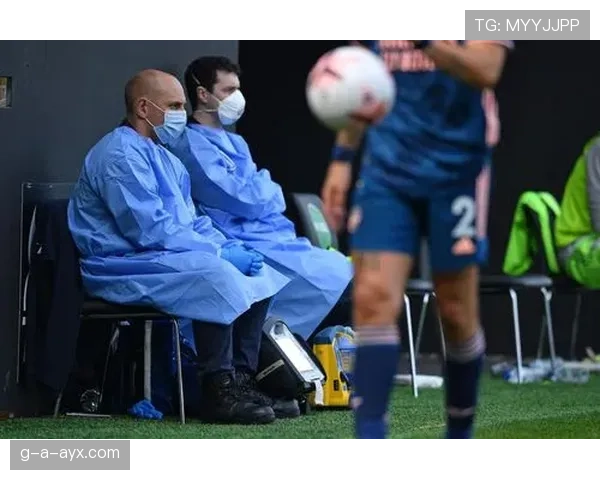 英超新星奥马尔·哈钦森闪耀赛场，关键表现助球队力克强敌