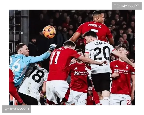 克里斯·休顿重返英超执教，率队力争重回巅峰